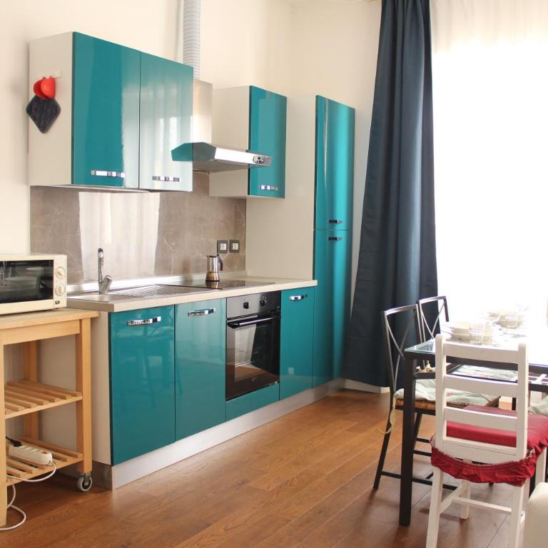 Art Apartment stazione A - Appartamento con 2 Camere da Letto - 1