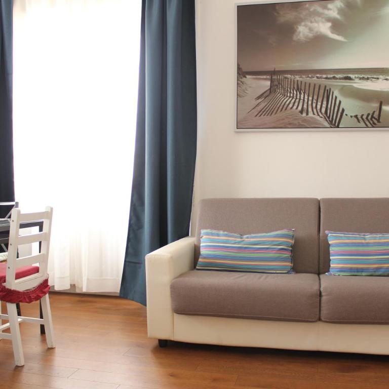 Art Apartment stazione A - Appartamento con 2 Camere da Letto - 15
