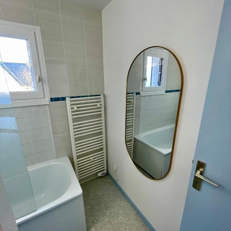 Appartement 250m mer, 2 vélos avec casques, entièrement rénové en 2025 - Two-Bedroom Apartment - 12