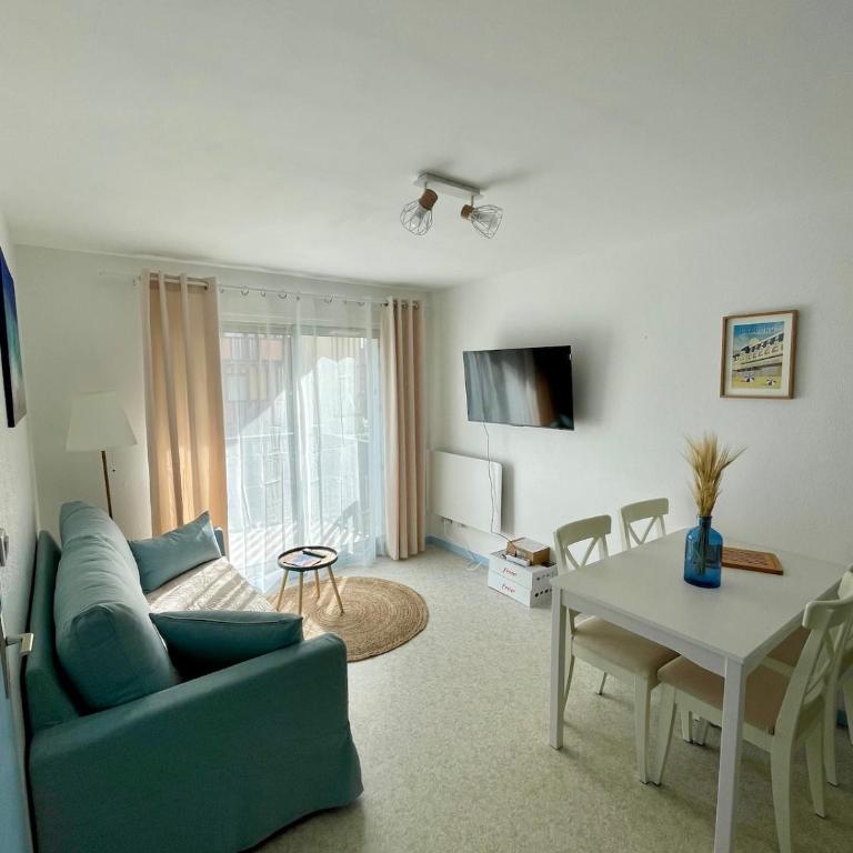 Appartement 250m mer, 2 vélos avec casques, entièrement rénové en 2025 - Two-Bedroom Apartment - 2