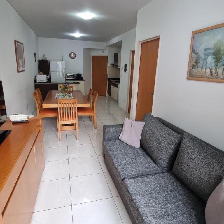 MODERNO DEPARTAMENTO de DOS AMBIENTES CON BALCON en ALMAGRO - Apartamento de 1 dormitorio - 49