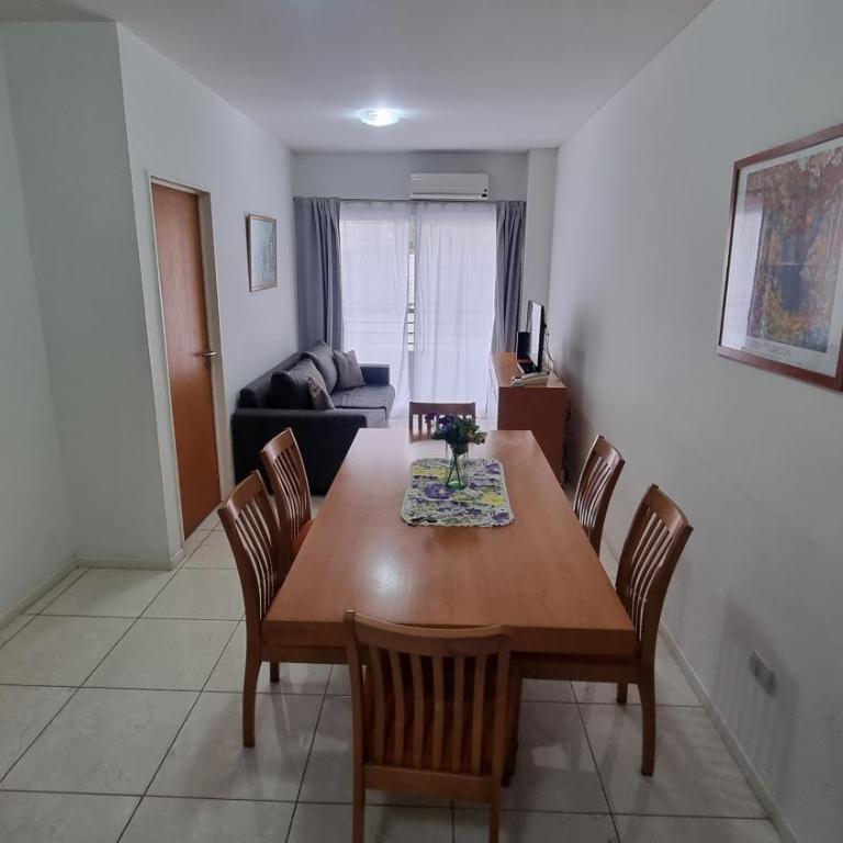 MODERNO DEPARTAMENTO de DOS AMBIENTES CON BALCON en ALMAGRO - Apartamento de 1 dormitorio - 4