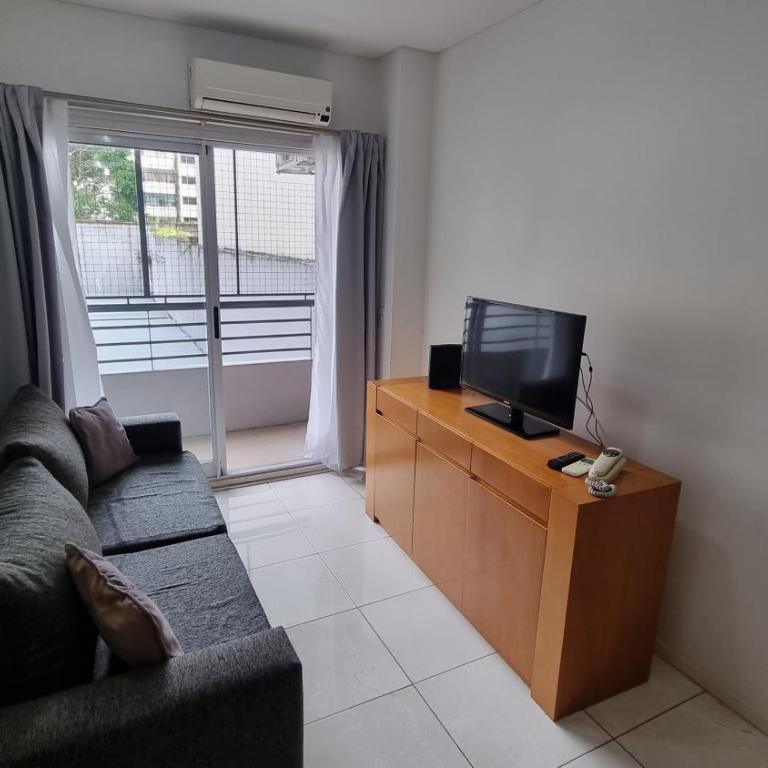 MODERNO DEPARTAMENTO de DOS AMBIENTES CON BALCON en ALMAGRO - Apartamento de 1 dormitorio - 3