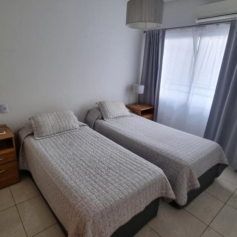 MODERNO DEPARTAMENTO de DOS AMBIENTES CON BALCON en ALMAGRO - Apartamento de 1 dormitorio - 58
