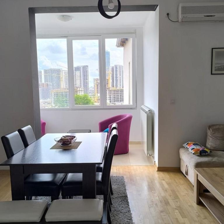 12 Beds 4 Baths 2 Renovated Apts 2nd & 3rd Flr - Apartment - 19