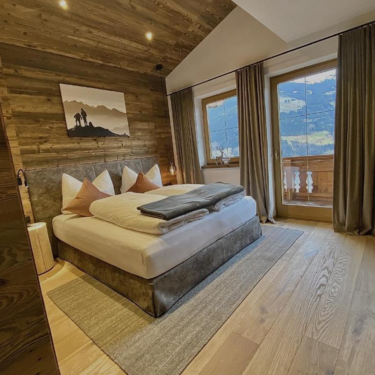 Landhaus Rieder im Zillertal - Three-Bedroom Deluxe Apartment - 10