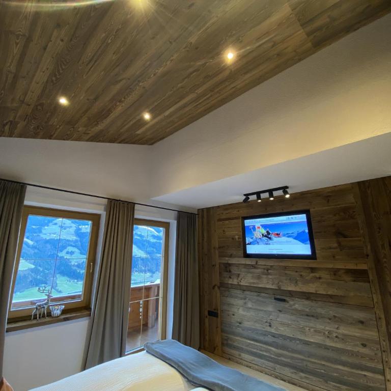 Landhaus Rieder im Zillertal - Three-Bedroom Deluxe Apartment - 12