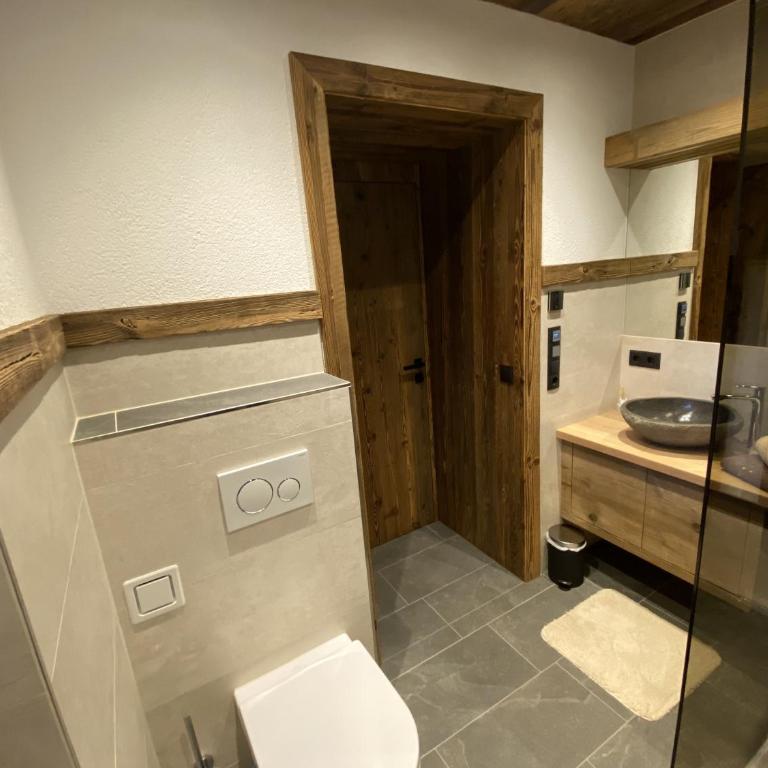 Landhaus Rieder im Zillertal - Three-Bedroom Deluxe Apartment - 36