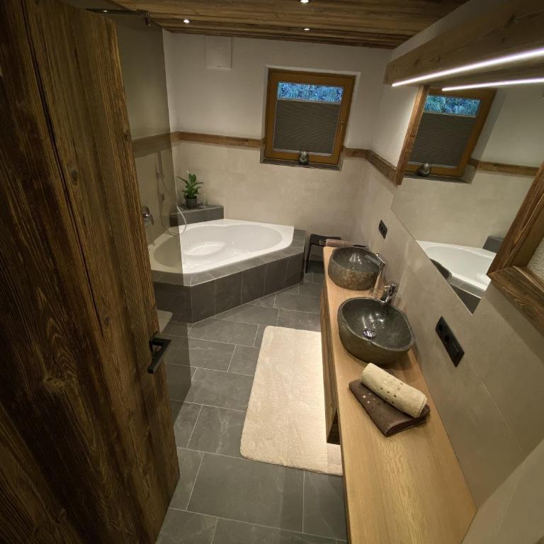 Landhaus Rieder im Zillertal - Three-Bedroom Deluxe Apartment - 38