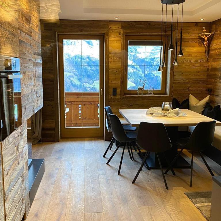 Landhaus Rieder im Zillertal - Three-Bedroom Deluxe Apartment - 50