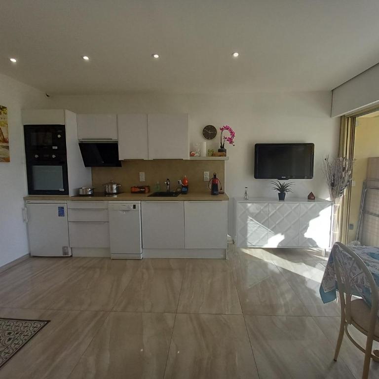 Le Trident B - Studio - Vue sur Mer - 5