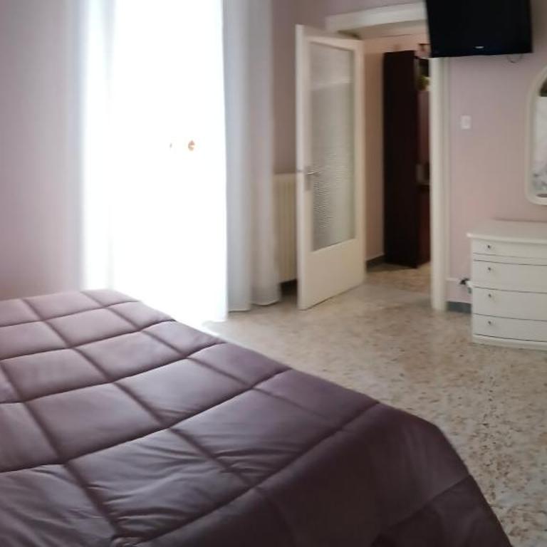 Casa Vacanza LA ROSA - Appartamento con 2 Camere da Letto - 72