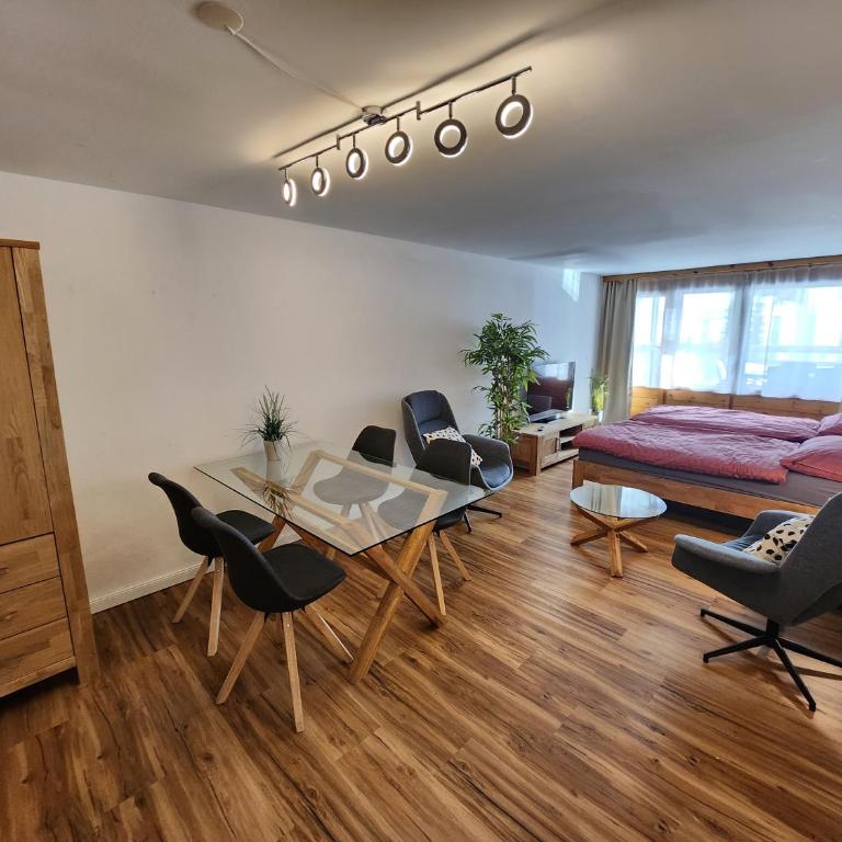 Stilvolles und ruhiges Apartment mit privater 60m2 Sonnenterrasse bei der Parsennbahn - Apartment mit 2 Schlafzimmern und Bergblick - 7