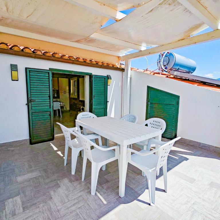 Case Vacanze Mare Nostrum - Villas in front of the Beach with Pool - Appartamento Superior - 14