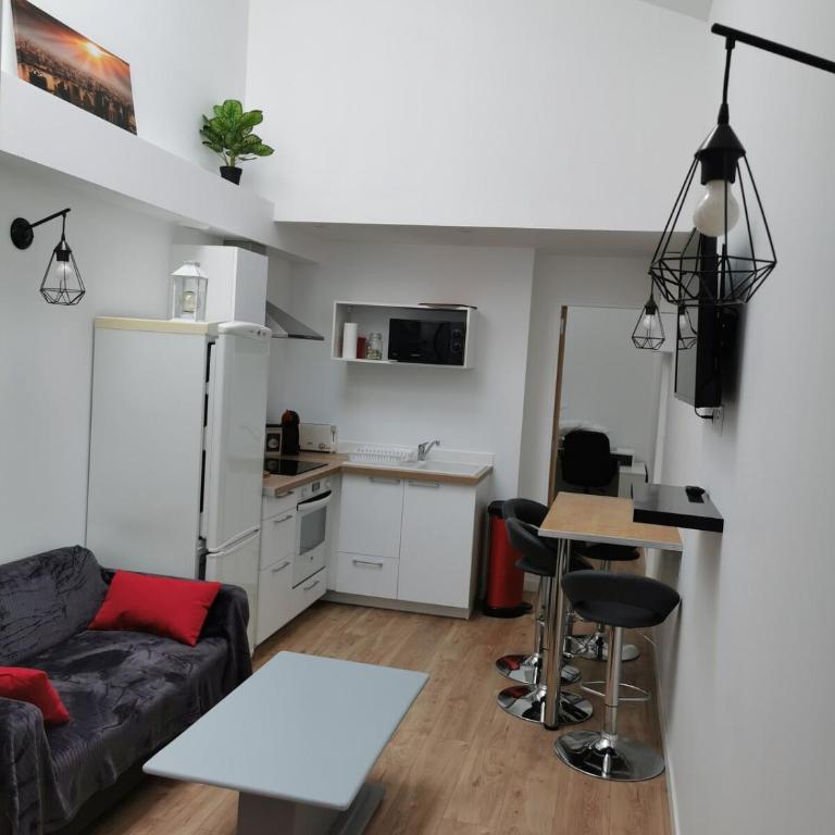 Logement entier à 10 minutes du cœur d'Angers - Appartamento con 2 Camere da Letto - 1