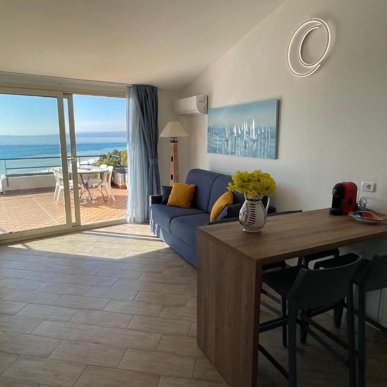 The Seaside Serenity Terrace - Appartamento con 2 Camere da Letto - 2