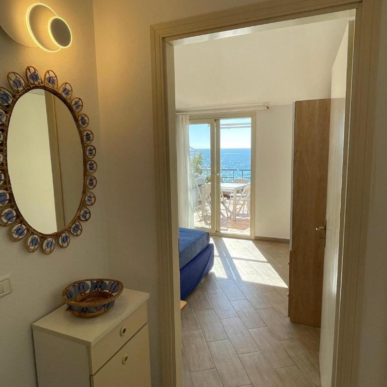 The Seaside Serenity Terrace - Appartamento con 2 Camere da Letto - 9