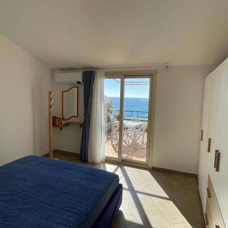 The Seaside Serenity Terrace - Appartamento con 2 Camere da Letto - 10