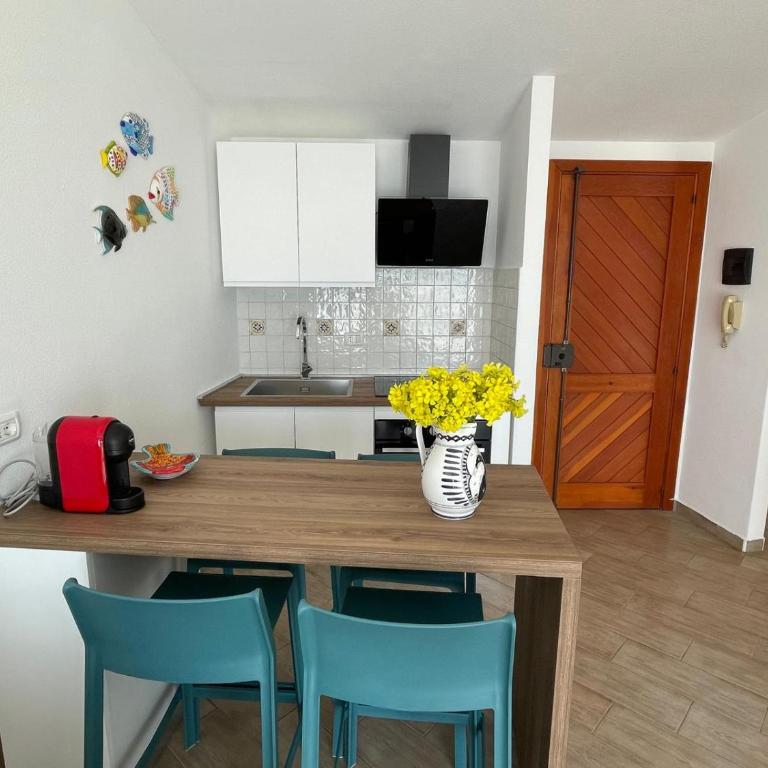 The Seaside Serenity Terrace - Appartamento con 2 Camere da Letto - 6
