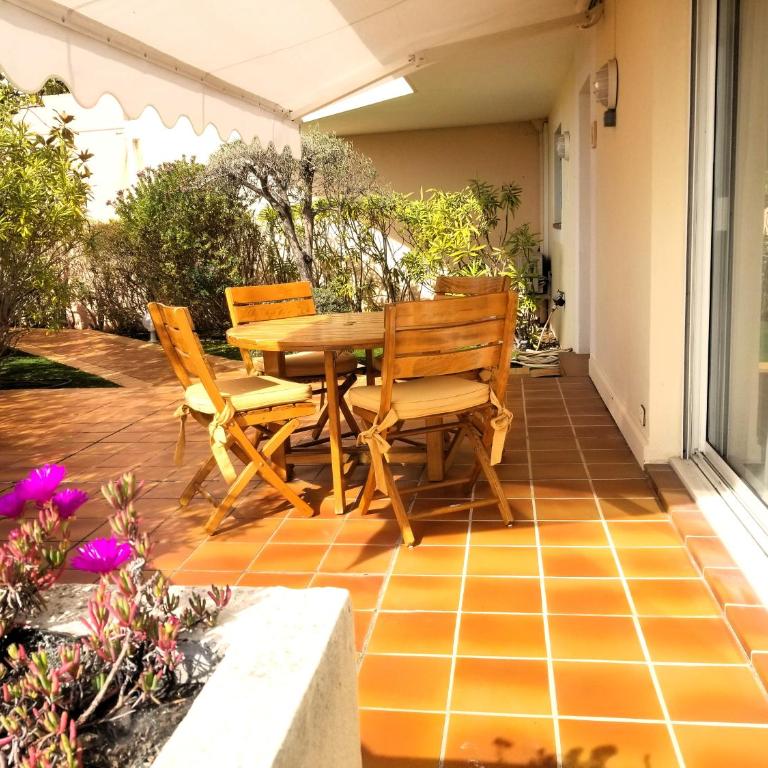 Appartement ORION magnifique vue mer et montagne - Two-Bedroom Apartment - 2
