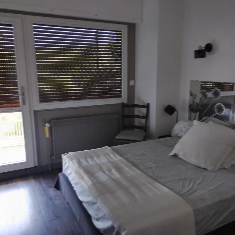 Les Charmettes - Two-Bedroom Apartment - 3