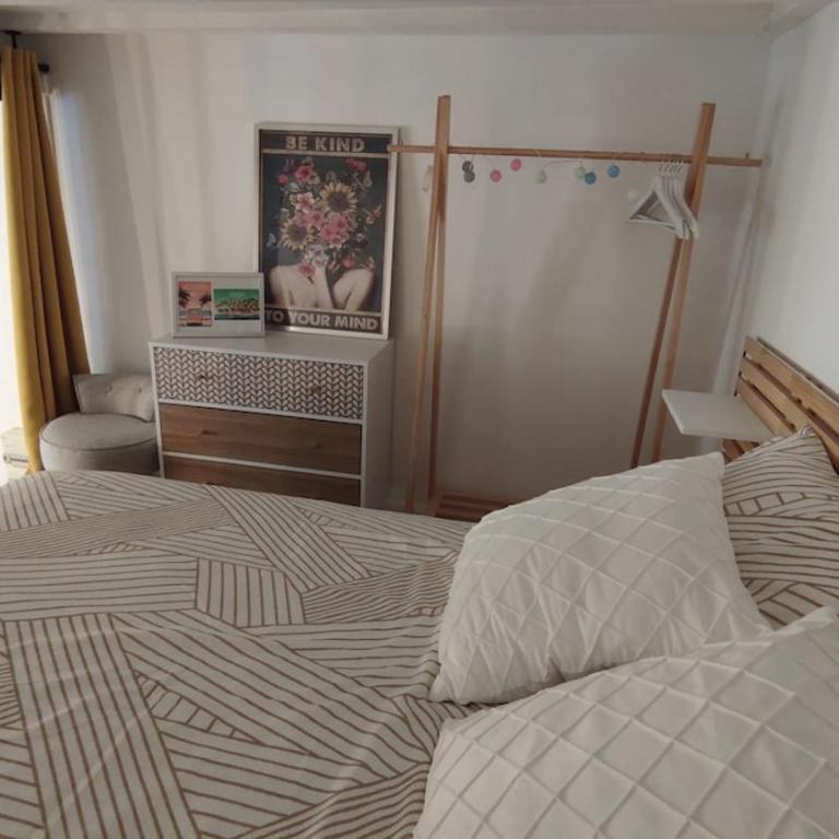 Cozy duplex en RDC hyper centre le Mans gare circuit des 24h - Apartment mit 1 Schlafzimmer - 54