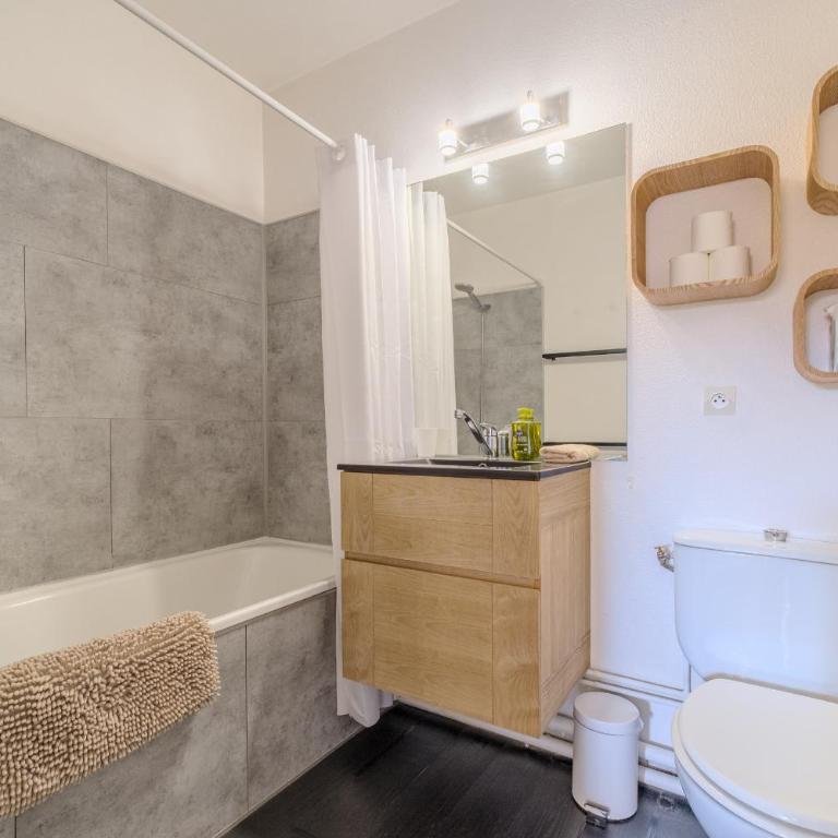 Les Elfes - avec entrée autonome, clim neuve, jardin, parking privé & gourmandises offertes ! - - Apartment - 13