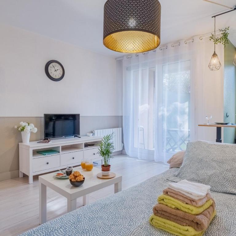 Les Elfes - avec entrée autonome, clim neuve, jardin, parking privé & gourmandises offertes ! - - Apartment - 7