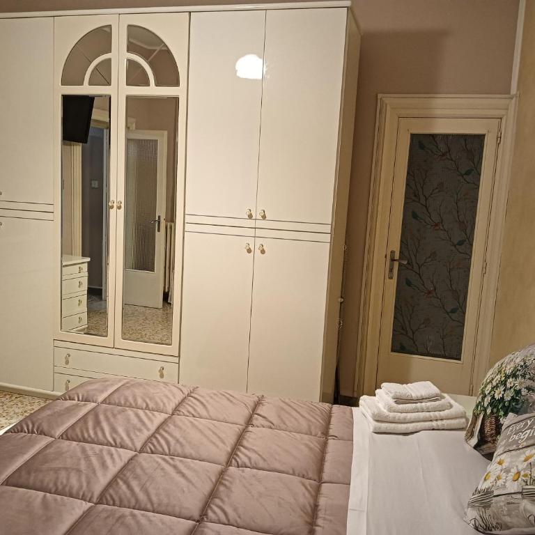 Casa Vacanza LA ROSA - Appartamento con 2 Camere da Letto - 50