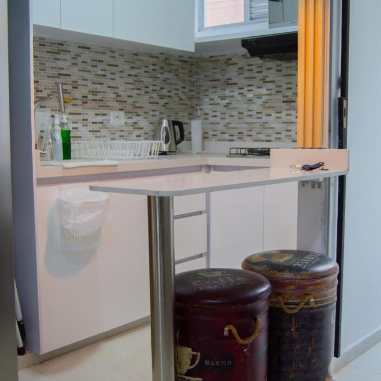 Comodo y moderno apartamento en Medellin - Apartamento de 2 dormitorios - 10