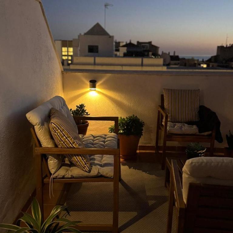 Torrecilla Penthouse with private roof terrace in central Nerja close to the sea - Three-Bedroom Apartment - 4