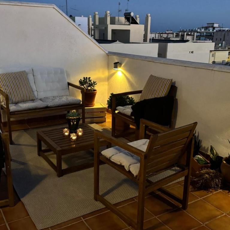 Torrecilla Penthouse with private roof terrace in central Nerja close to the sea - Three-Bedroom Apartment - 3
