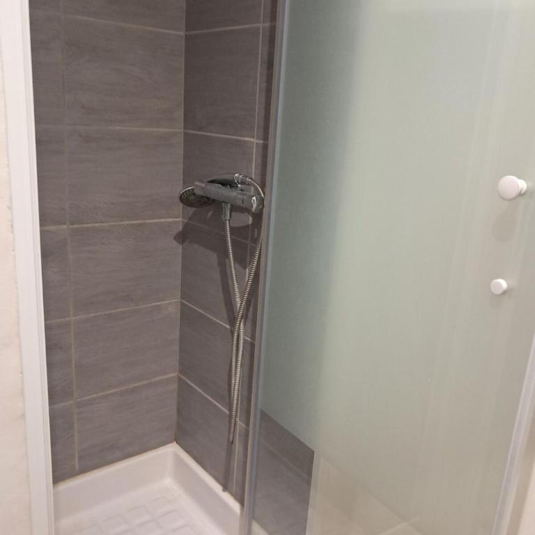 BudgetBnb 53, opera studio - Apartment mit 1 Schlafzimmer - 7