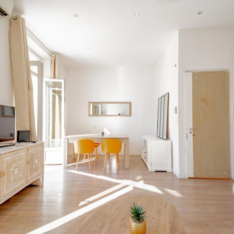 Bel appartement avec balcon centre ville - Apartment mit 1 Schlafzimmer - 4
