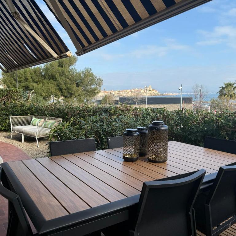 Large Luxury Apartment with garden view over the ocean - Apartment mit Meerblick - 1