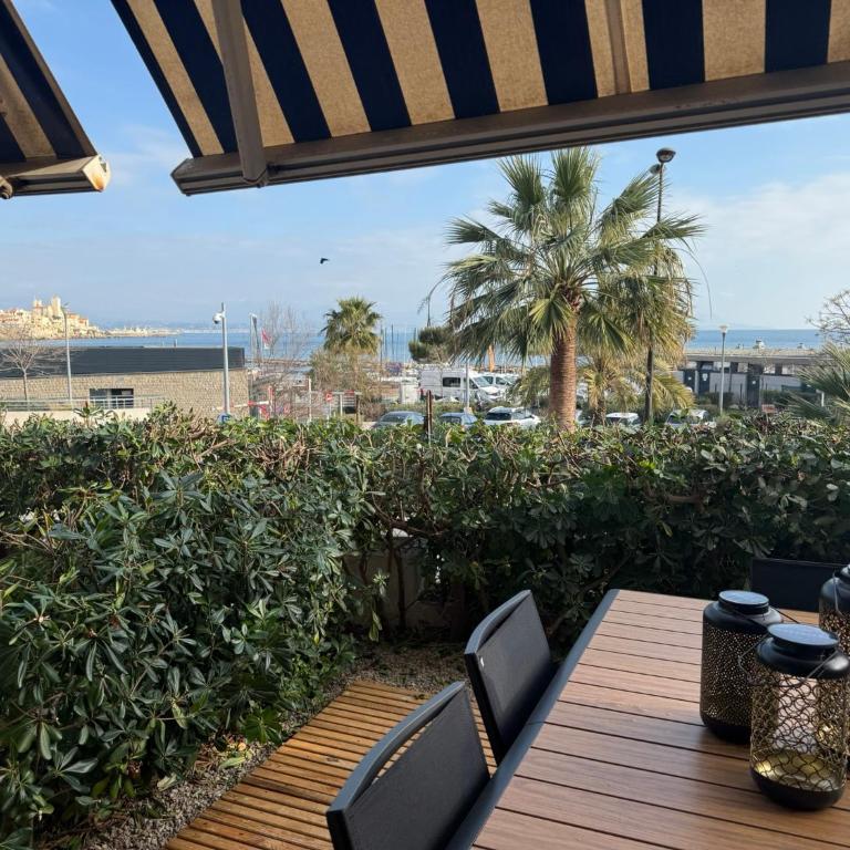 Large Luxury Apartment with garden view over the ocean - Apartment mit Meerblick - 30