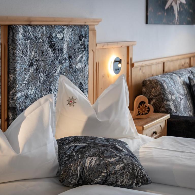 Hotel Edelweiss - Comfort Doppelzimmer mit Bergblick - 6