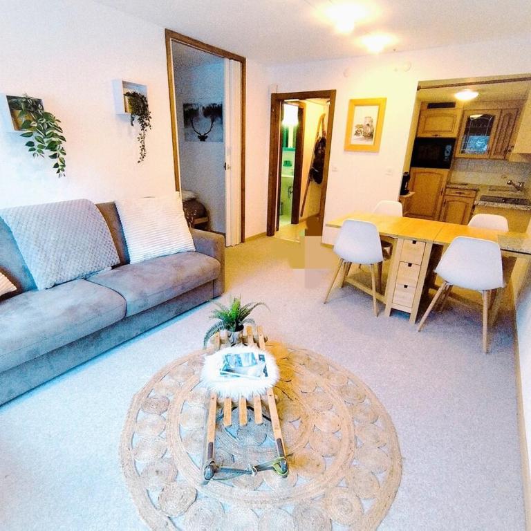 Chalet Alpin, central et parking - One-Bedroom Apartment - 10