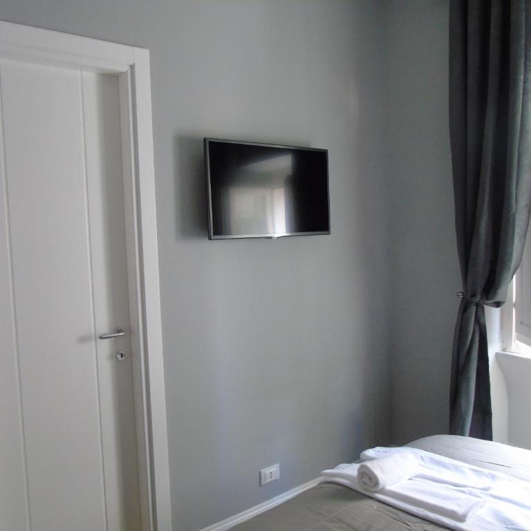 Room Inn Vatican - Camera Deluxe - 12