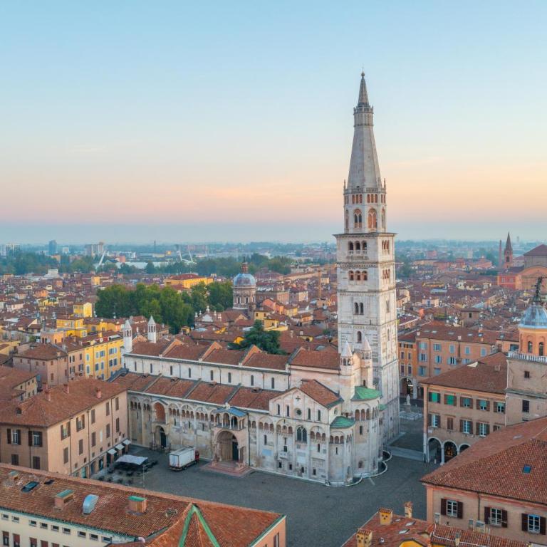 Modena Visit Apartment - Appartamento con 2 Camere da Letto - 54