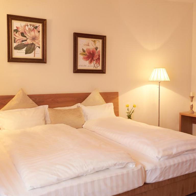 Muttererhof - Doppelzimmer mit Südbalkon - 3