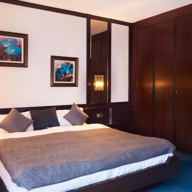 Muttererhof - Doppelzimmer mit Südbalkon - 4