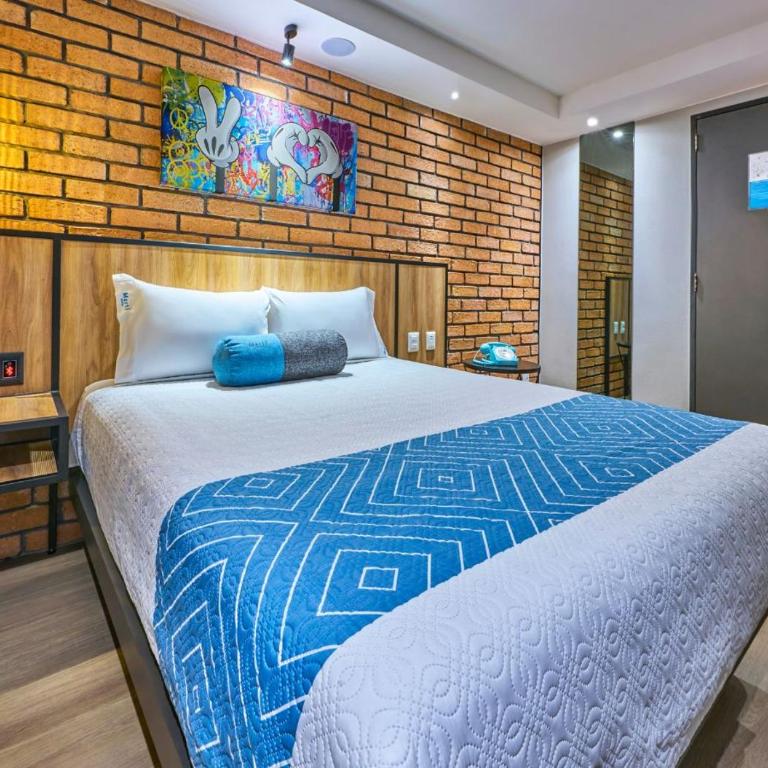 VOS Condesa - Standard Queen Room - 1