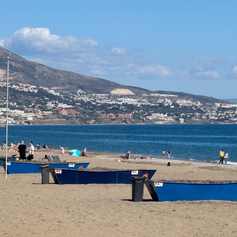 Penthouse met groot terras centrum FUENGIROLA - Apartamento de 1 dormitorio - 56