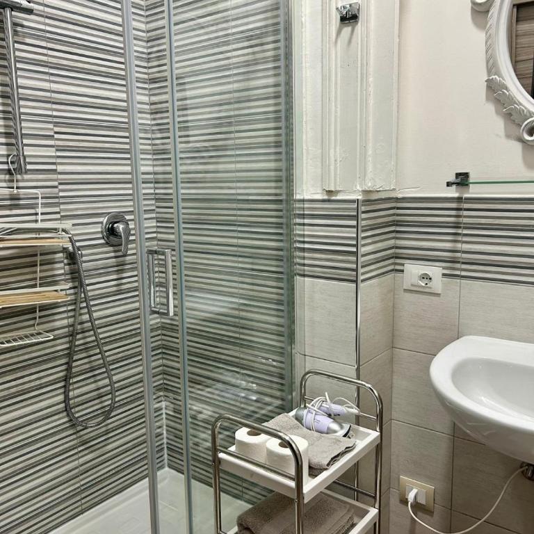 Leon - Double Room - 1