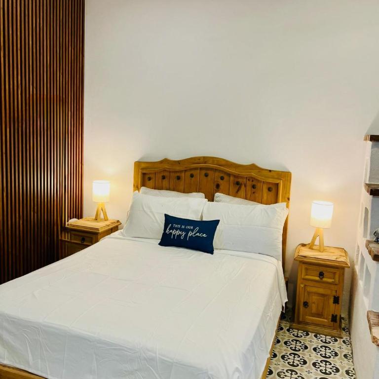 Newly renovated 2 bedroom With Patio Unit B Sleeps 4-6 - Two-Bedroom Apartment - 41