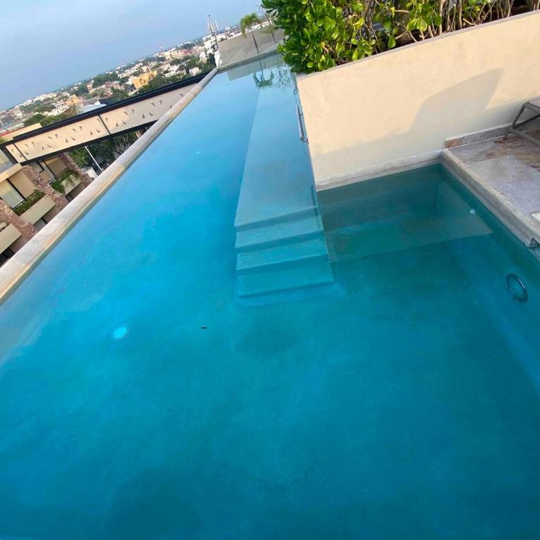 Luxury Studio Rooftop,Pool,Gym,Wifi,close to Beach - One-Bedroom Apartment - 2