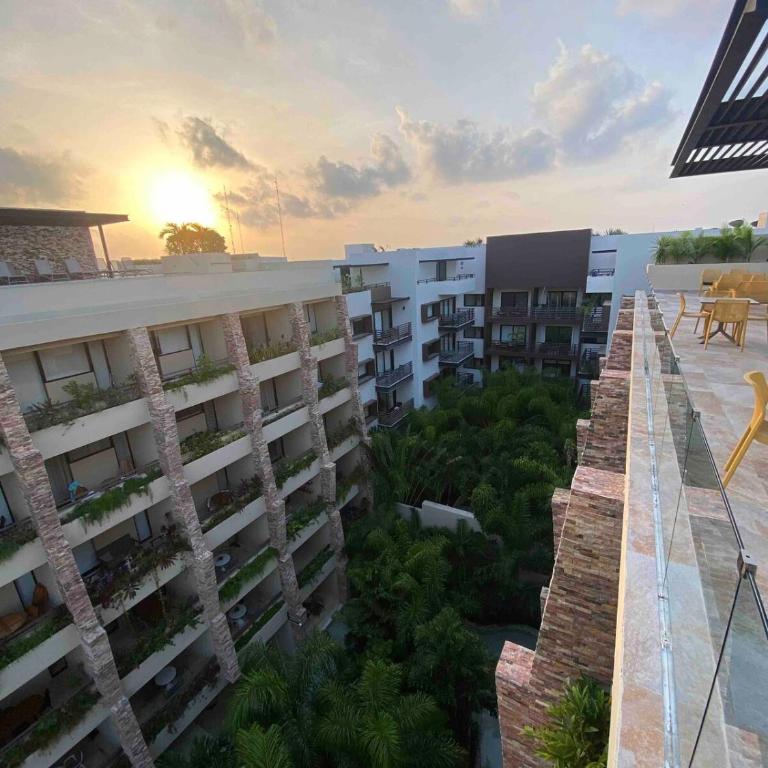 Luxury Studio Rooftop,Pool,Gym,Wifi,close to Beach - One-Bedroom Apartment - 5