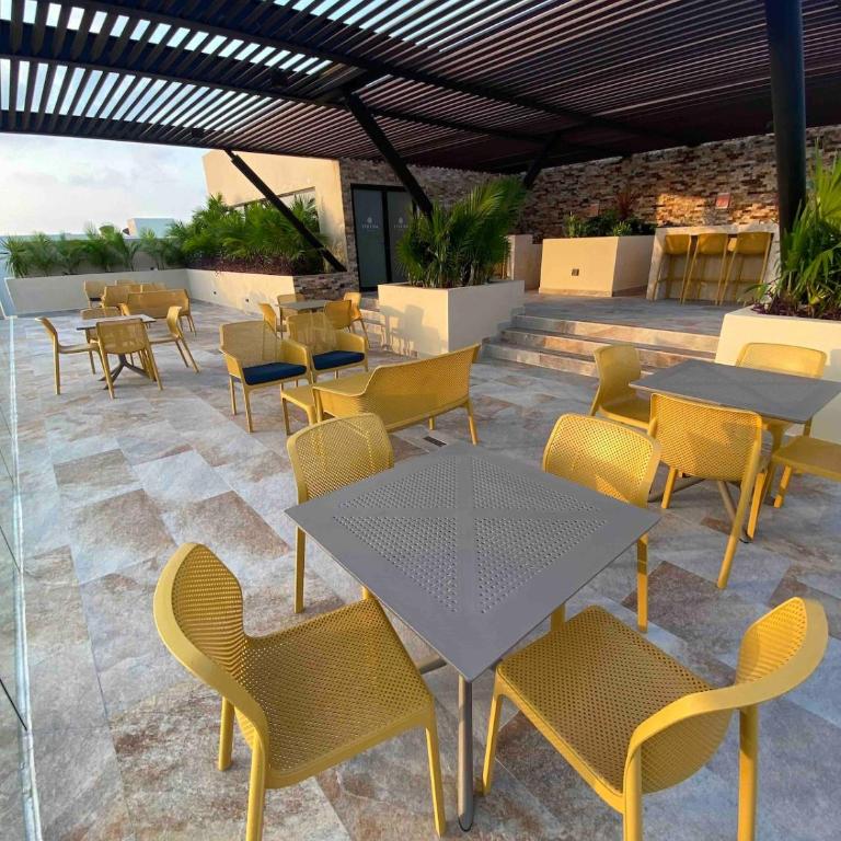 Luxury Studio Rooftop,Pool,Gym,Wifi,close to Beach - One-Bedroom Apartment - 7