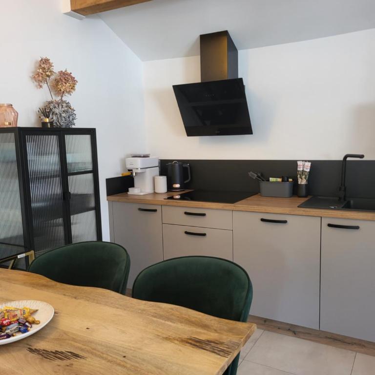 NEUERÖFFNUNG Angies Loft - Deluxe Apartment mit Dusche - 13